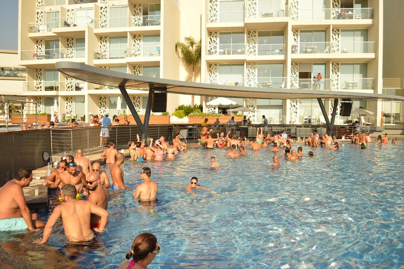 Sunday Pool Party at Whitelace